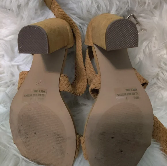 Charlotte Russe, mustard heels, size 8 - Picture 2 of 3